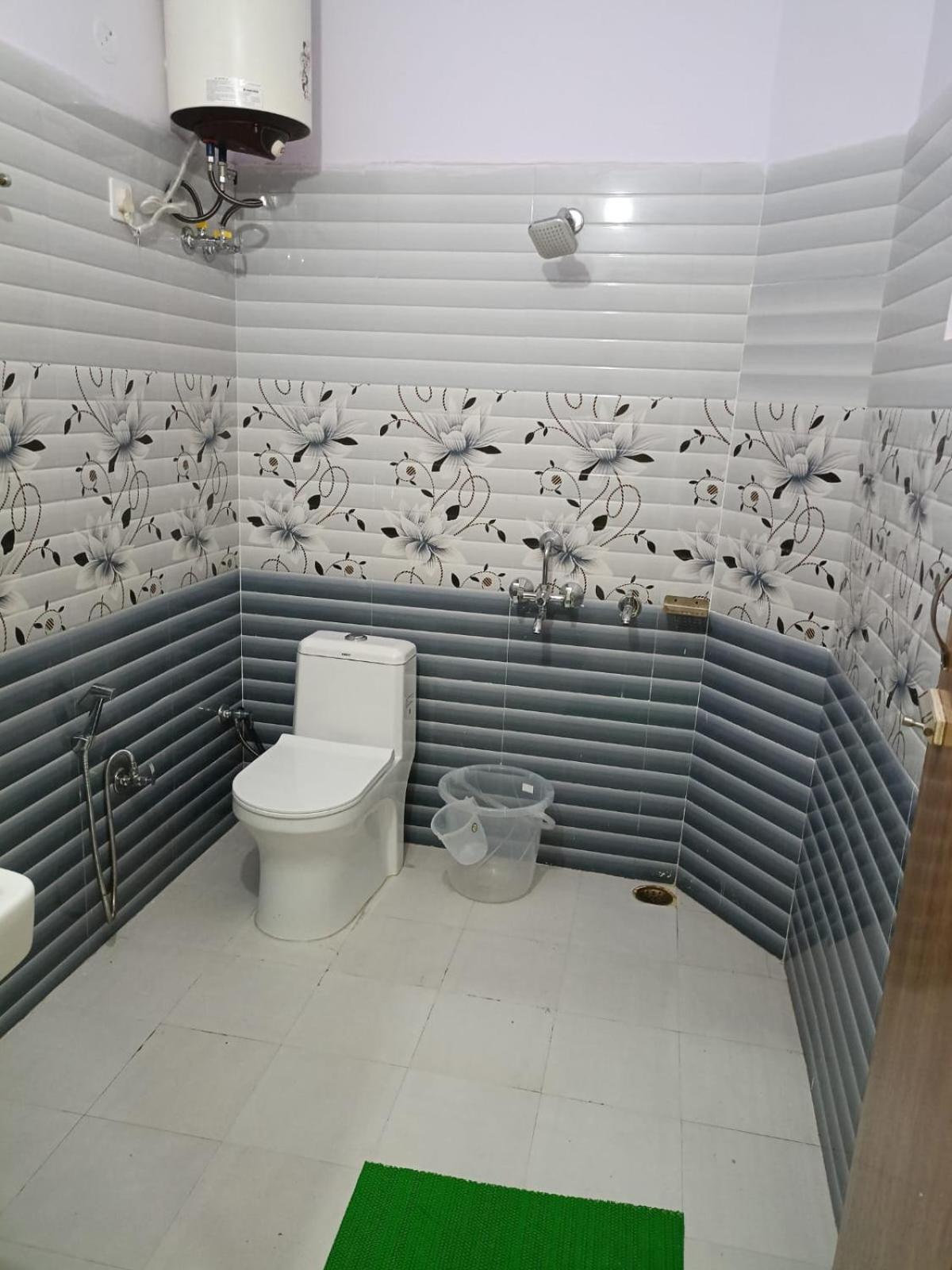 Parvatiya Homestay Mussoorie Eksteriør billede